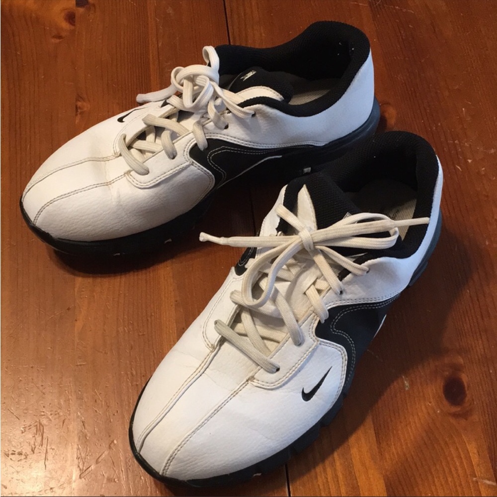 Nike Black & White Golf Cleats Size Y6